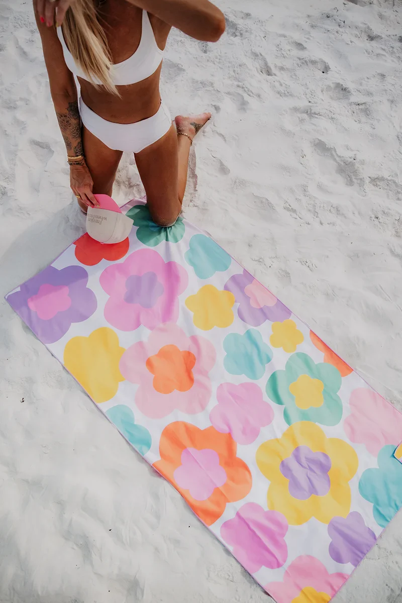 Groovy Flower Microfiber Reversible Towel - Image 2