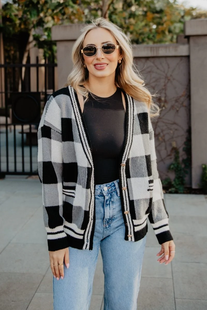Open Front Black Plaid Cardigan Sweater - Image 5