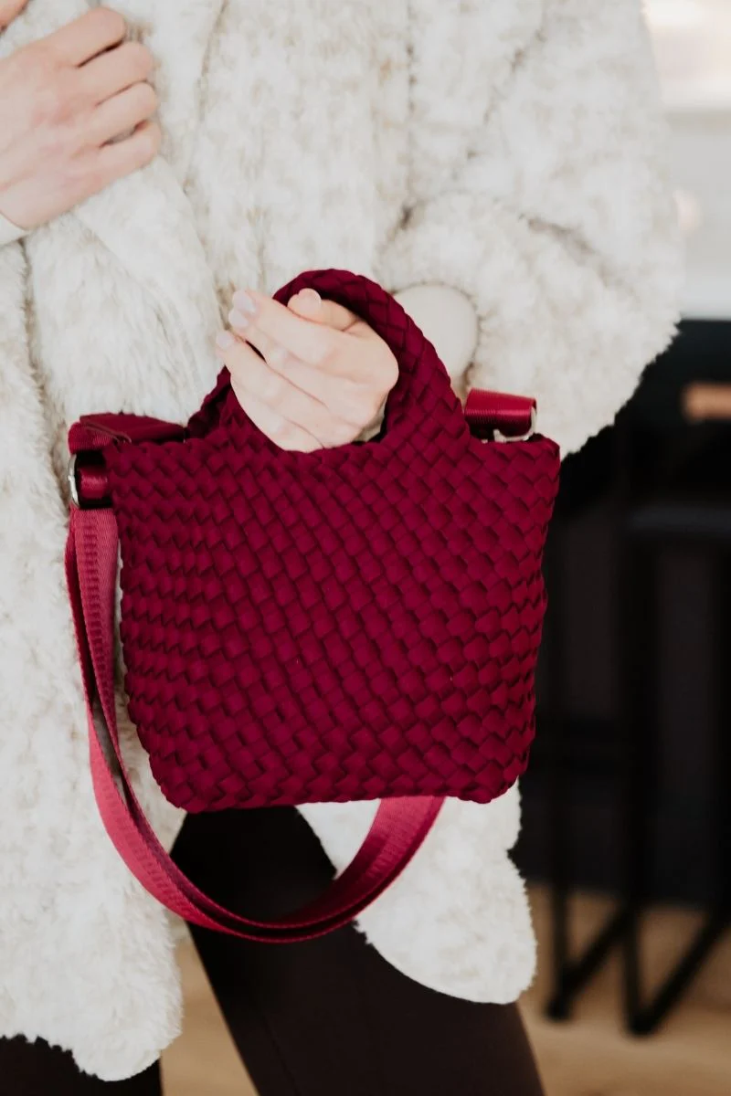 Wine Woven Crossbody Bucket Bag - Image 2